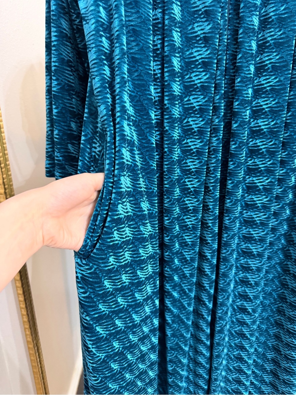 Cabernet Teal Patterned Zip-Front Long Robe - Picture 2 of 4